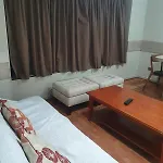 Departamento Con Ubicacion Privilegiada: Entre Metro Pedro De Valdivia Y Los Leones, Con Sillon Cama