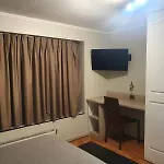 Departamento Con Ubicacion Privilegiada: Entre Metro Pedro De Valdivia Y Los Leones, Con Sillon Cama
