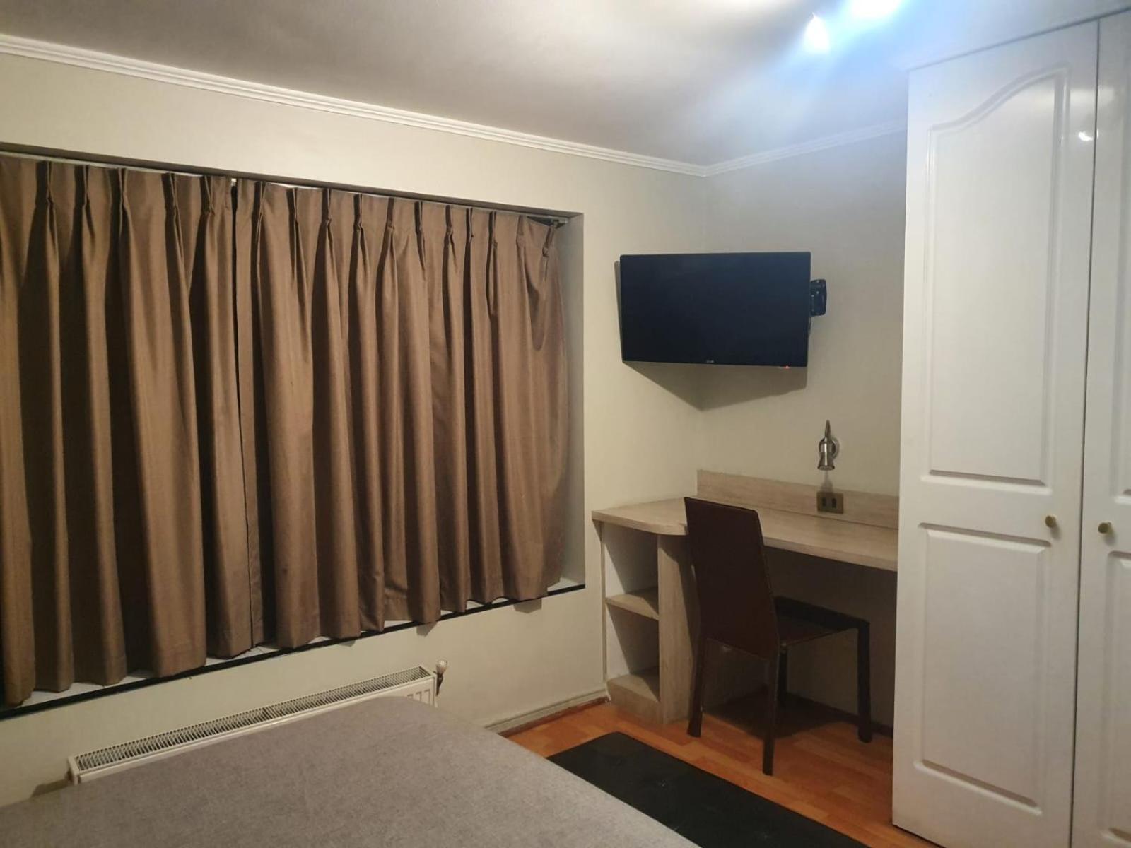 Departamento Con Ubicacion Privilegiada: Entre Metro Pedro De Valdivia Y Los Leones, Con Sillon Cama Santiago
